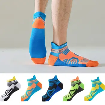 Дезодорант Кърпа, Чорапи до щиколоток против хлъзгане, Абсорбиращи Влагата Ярки спортни чорапи Памучни мъжки чорапи Баскетбол